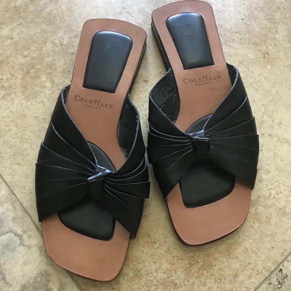 Cole Haan Shoes - COLE HAAN black leather twist slide in sandal flat